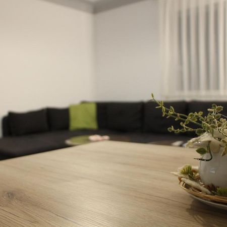 Ermis Apartments Мецинген Екстериор снимка