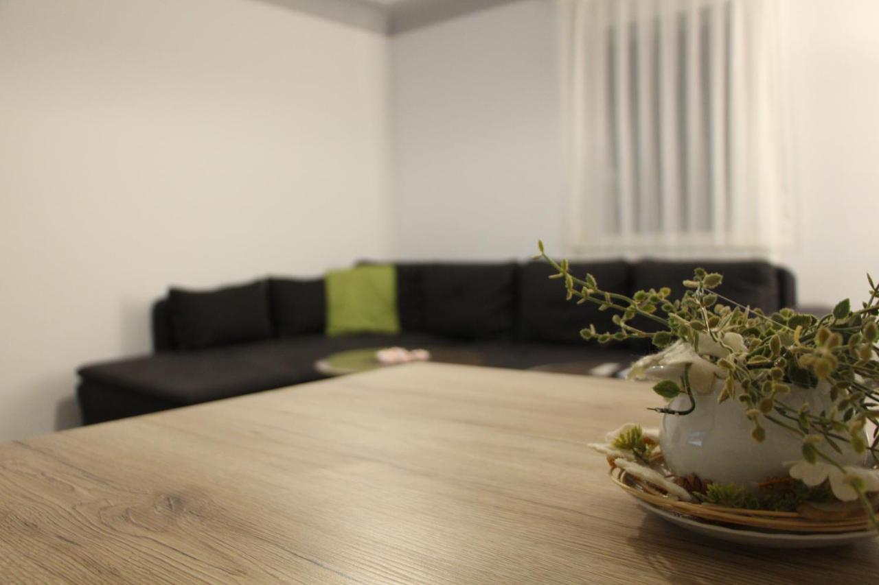 Ermis Apartments Мецинген Екстериор снимка